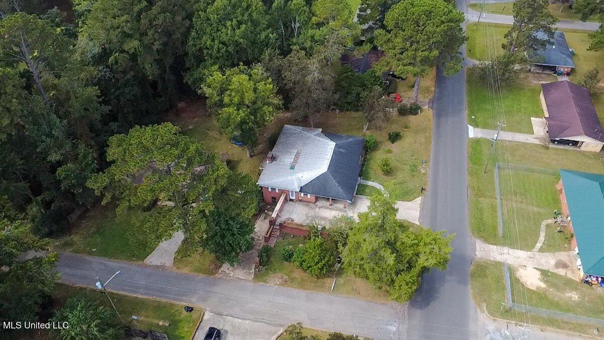 1104 Fairview Drive Waynesboro, MS 39367 - Photo 38 of 42 38-2025-09-24-11-10-58-550