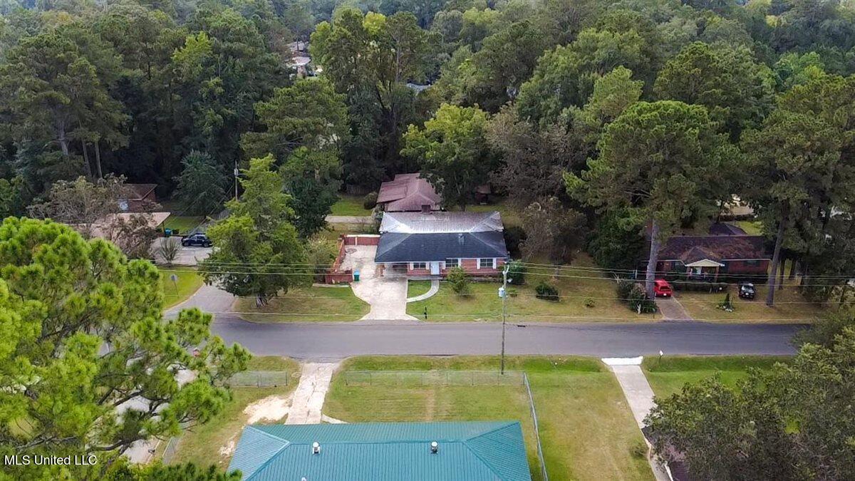 1104 Fairview Drive Waynesboro, MS 39367 - Photo 41 of 42 41-2025-09-24-11-12-48-955