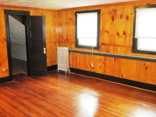 33 Lorimer Street Springfield, MA 01151 - Photo 8 of 12 Gallery Image 8
