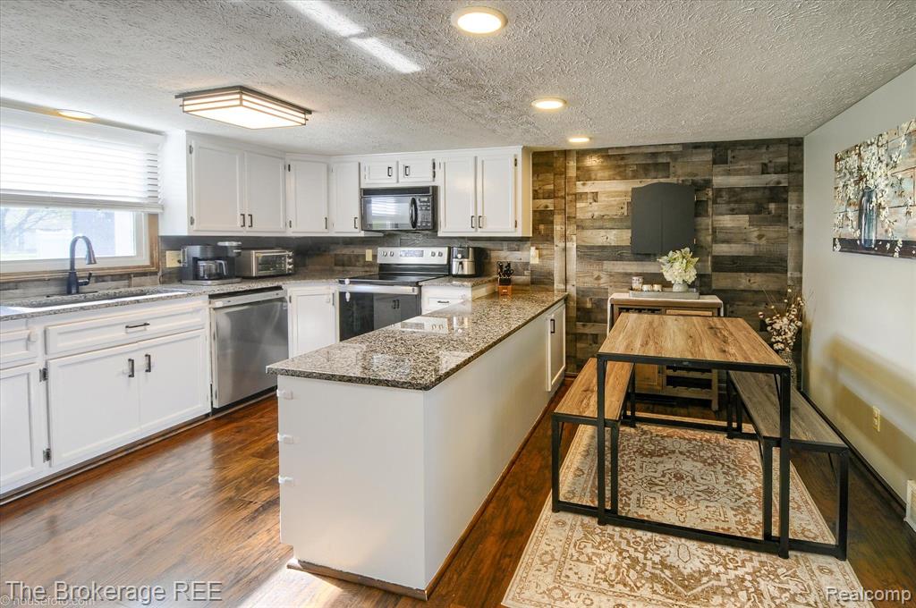 1012 Turner Road DeWitt, MI 48820 - Photo 18 of 36