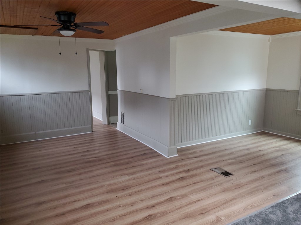 21 Manitou Street Rochester, NY 14621 - Photo 13 of 28 Living Room
