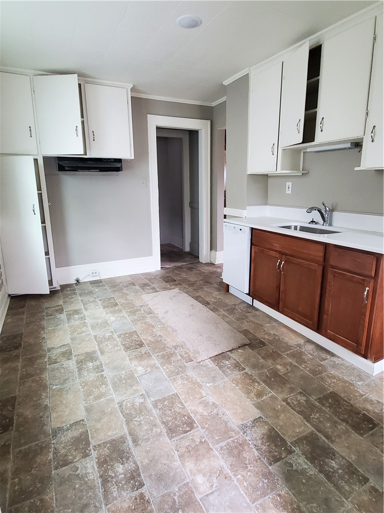 21 Manitou Street Rochester, NY 14621 - Photo 2 of 28 Kitchen