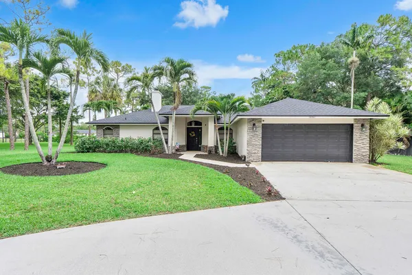 $685,000 | 16967 84th Court North, Loxahatchee, FL 33470