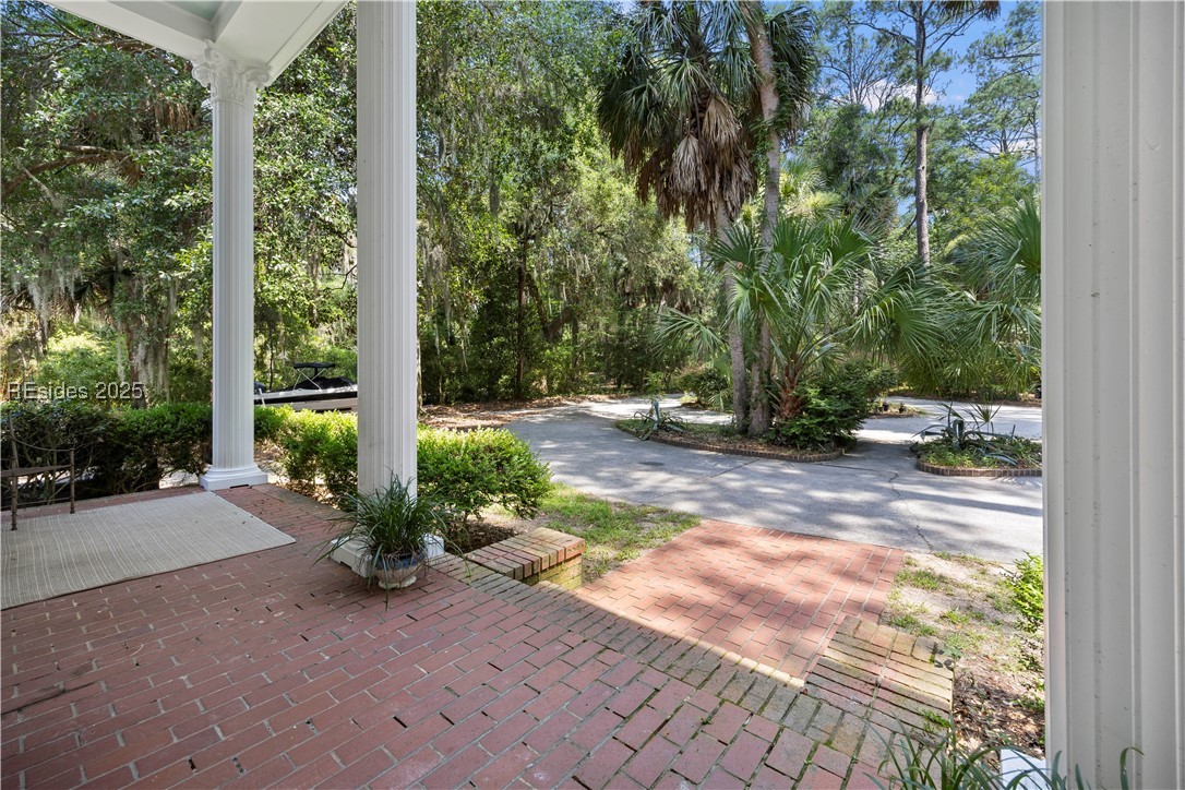 93 Myrtle Island Road Bluffton, SC 29910 - Photo 4 of 60