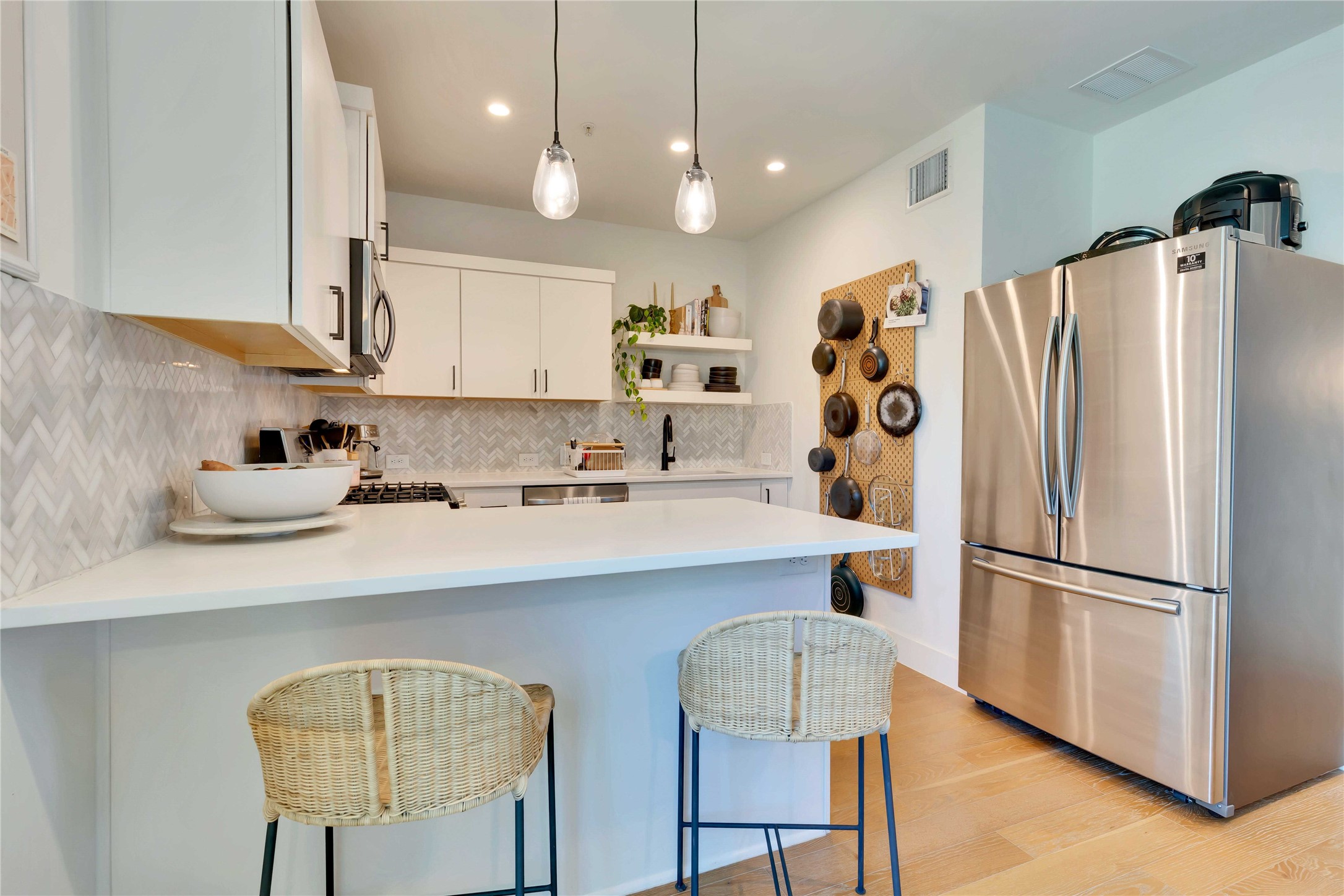 1128 Chicon Street, Unit 201 Austin, TX 78702 - Photo 8 of 30
