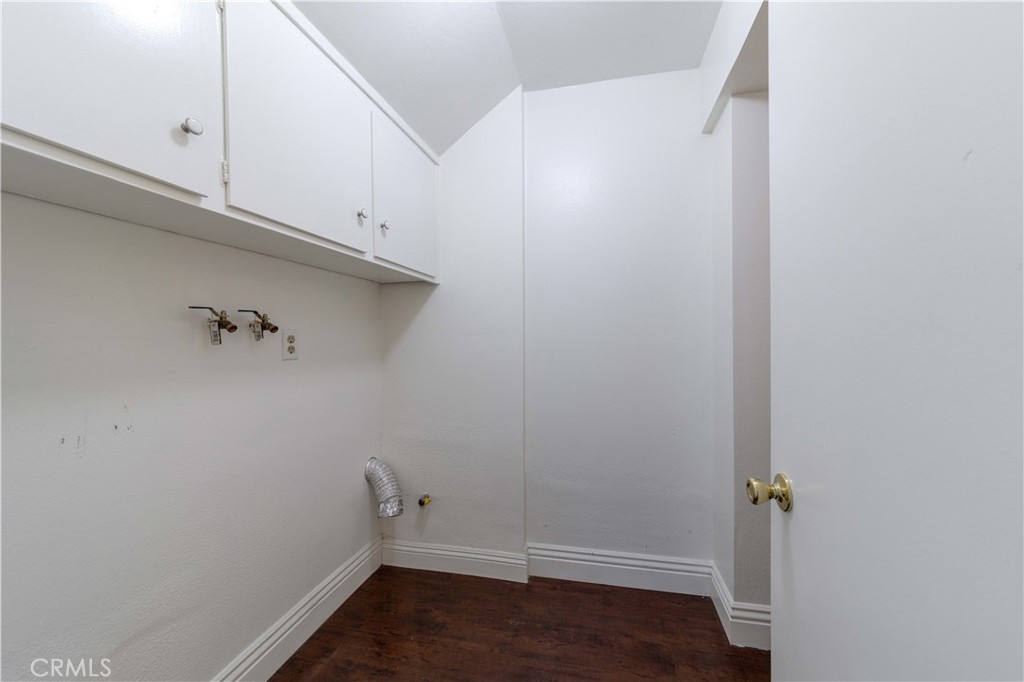 8237 Haseltine Green Buena Park, CA 90621 - Photo 12 of 28