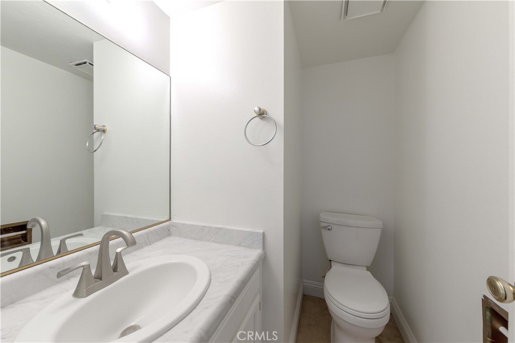 8237 Haseltine Green Buena Park, CA 90621 - Photo 13 of 28