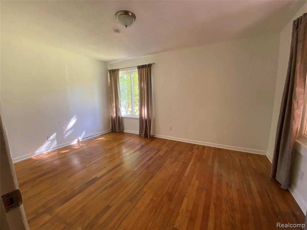 3798 Tienken Road Auburn Hills, MI 48326 - Photo 20 of 23