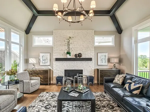 $1,875,000 | 8625 Westridge Court, Parkville, MO 64152