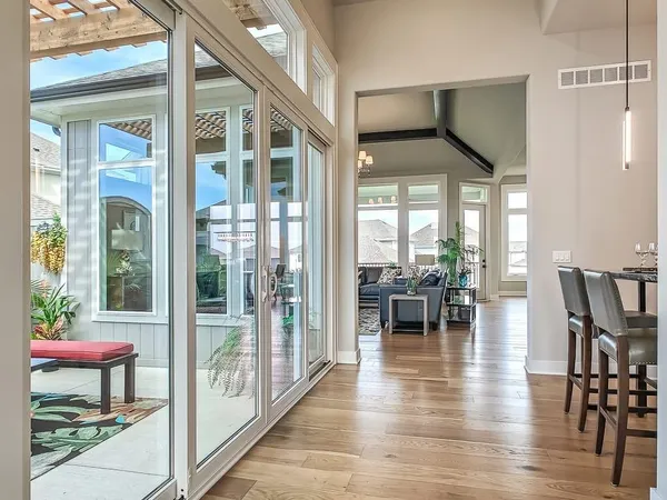 $1,875,000 | 8625 Westridge Court, Parkville, MO 64152