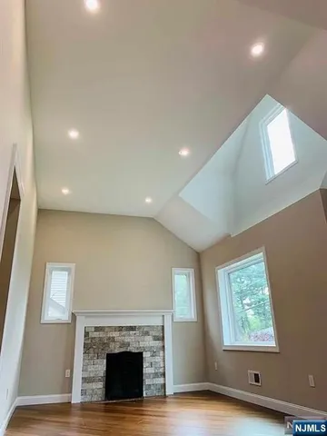 $6,000 | 16 Engle Street, Cresskill, NJ 07626