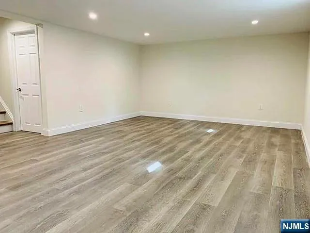 $6,000 | 16 Engle Street, Cresskill, NJ 07626