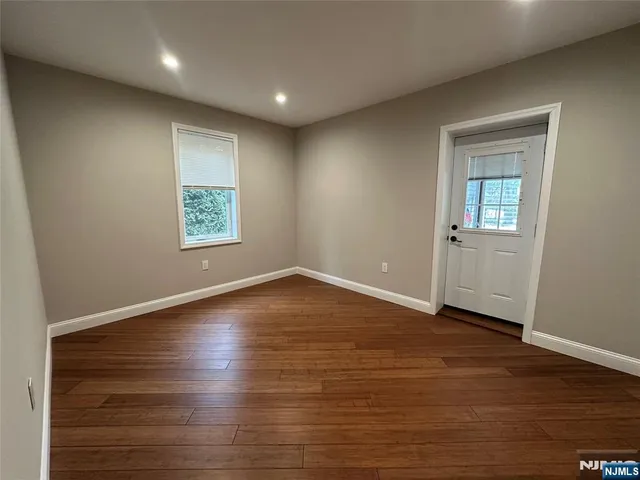 $6,000 | 16 Engle Street, Cresskill, NJ 07626