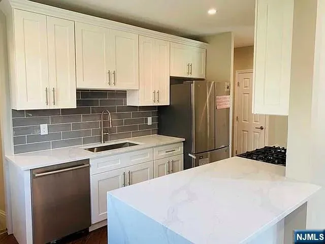 $6,000 | 16 Engle Street, Cresskill, NJ 07626