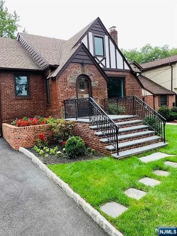 $6,000 | 16 Engle Street, Cresskill, NJ 07626