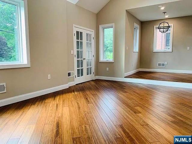 16 Engle Street Cresskill, NJ 07626 - Photo 4 of 15