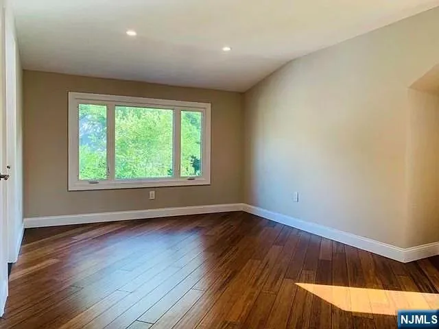 $6,000 | 16 Engle Street, Cresskill, NJ 07626