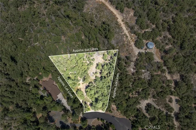 a view of lake with houses