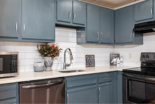 $390,000 | 111 Foster Street, Unit 416, Peabody, MA 01960