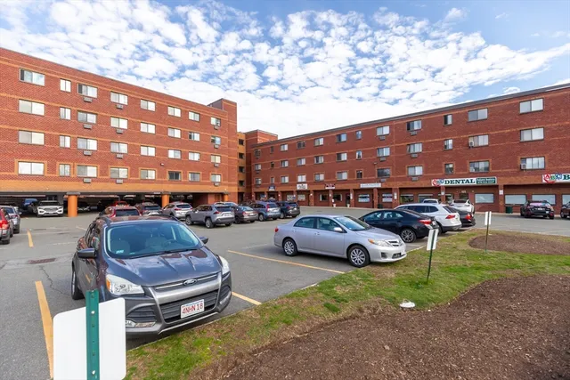 $390,000 | 111 Foster Street, Unit 416, Peabody, MA 01960