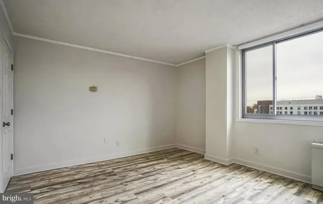 $2,500 | 5353 Columbia Pike, Unit 602, Arlington, VA 22204