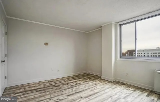 $2,500 | 5353 Columbia Pike, Unit 602, Arlington, VA 22204