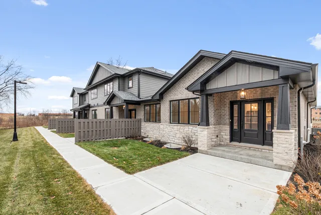 $549,900 | 11323 1st Street, Mokena, IL 60448