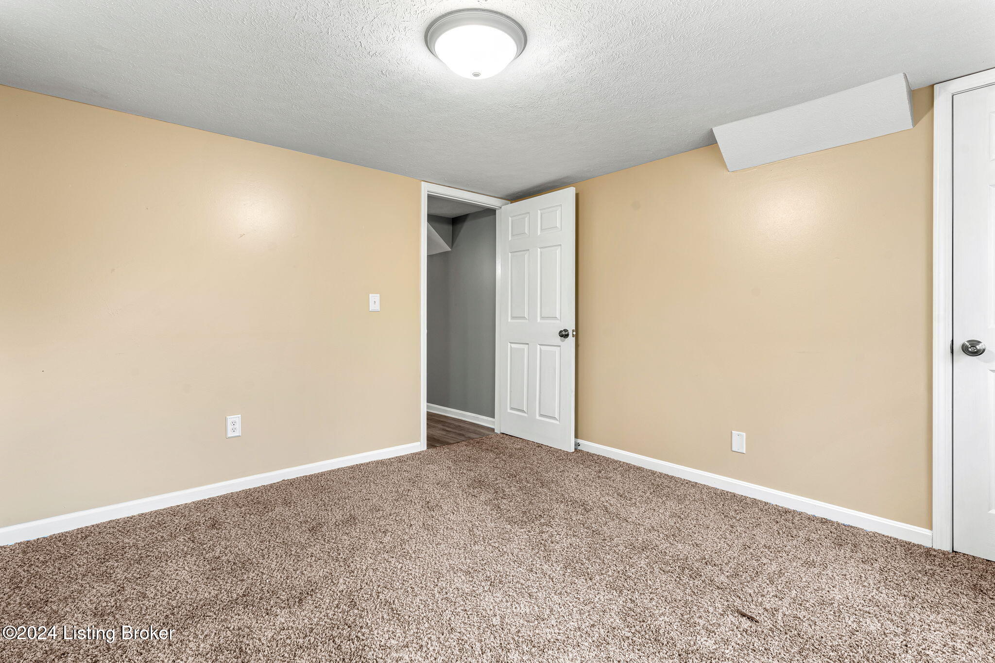 909 Seminole Road Radcliff, KY 40160 - Photo 36 of 55 909 Seminole Rd (32 of 49)
