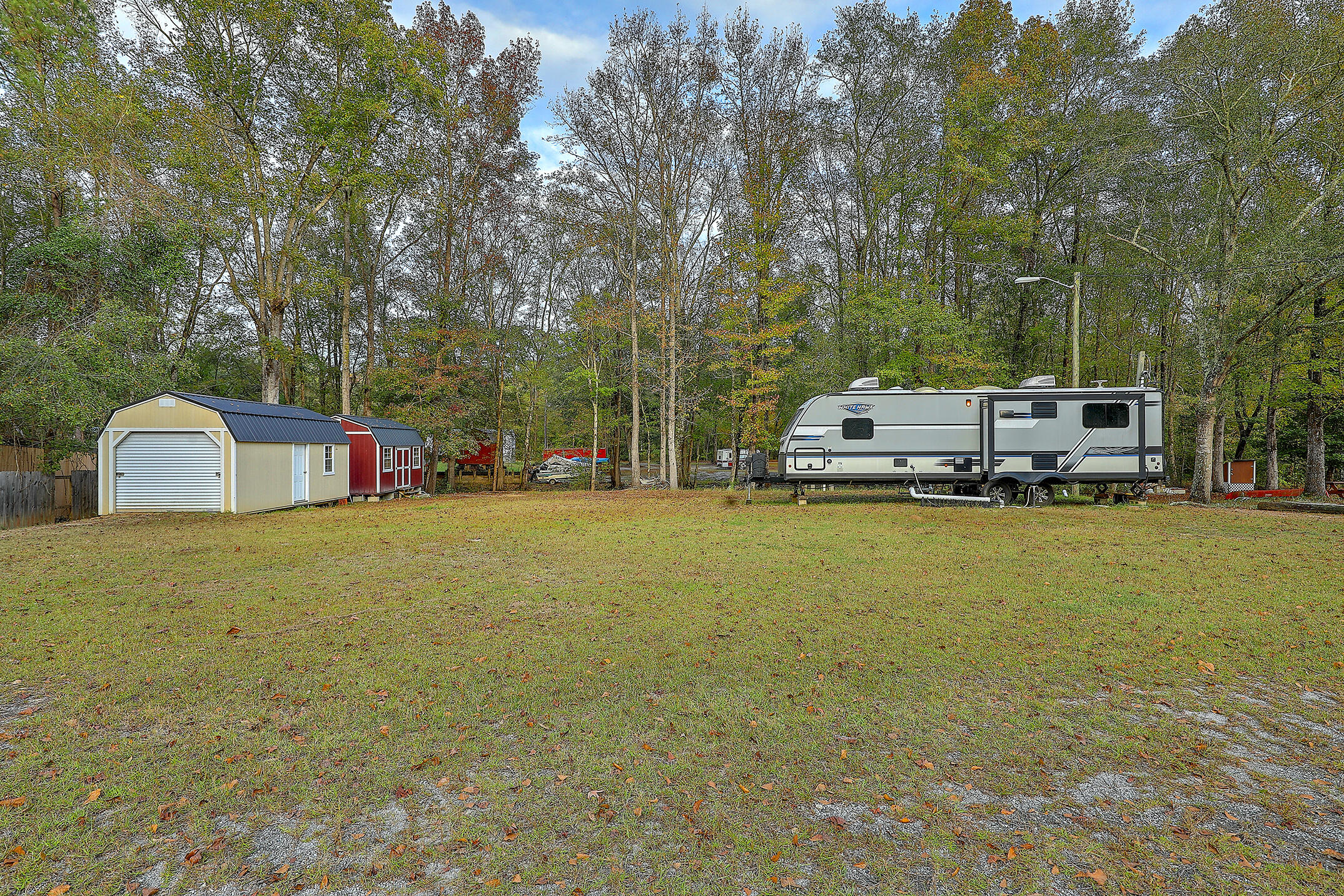 140 Shad Row Drive Ridgeville, SC 29472 - Photo 4 of 34 1R3A6030_1_2_3_4_5_6
