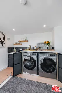 $2,595,000 | 3345 Wonder View Drive, Los Angeles, CA 90068