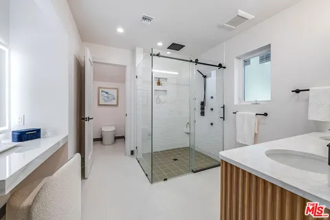 $2,595,000 | 3345 Wonder View Drive, Los Angeles, CA 90068