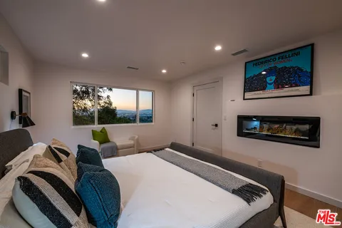 $2,595,000 | 3345 Wonder View Drive, Los Angeles, CA 90068