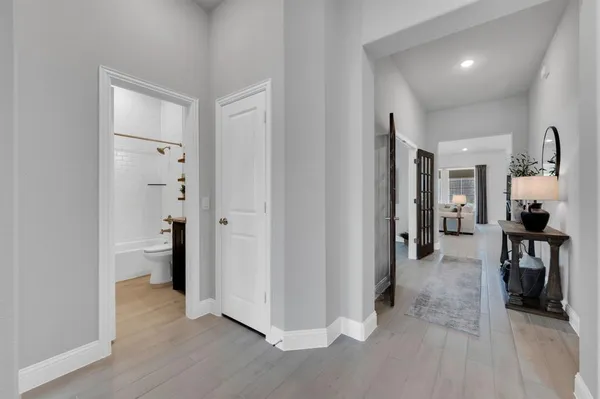 $490,000 | 922 Cardinal Drive, Midlothian, TX 76065