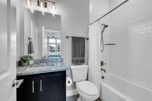 $490,000 | 922 Cardinal Drive, Midlothian, TX 76065