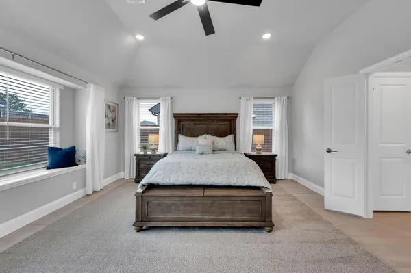 $490,000 | 922 Cardinal Drive, Midlothian, TX 76065