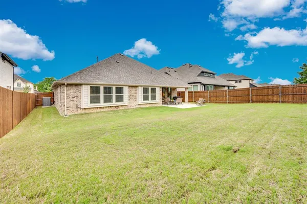$490,000 | 922 Cardinal Drive, Midlothian, TX 76065