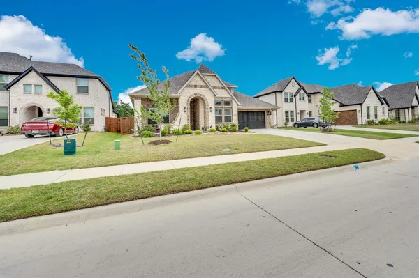 $490,000 | 922 Cardinal Drive, Midlothian, TX 76065