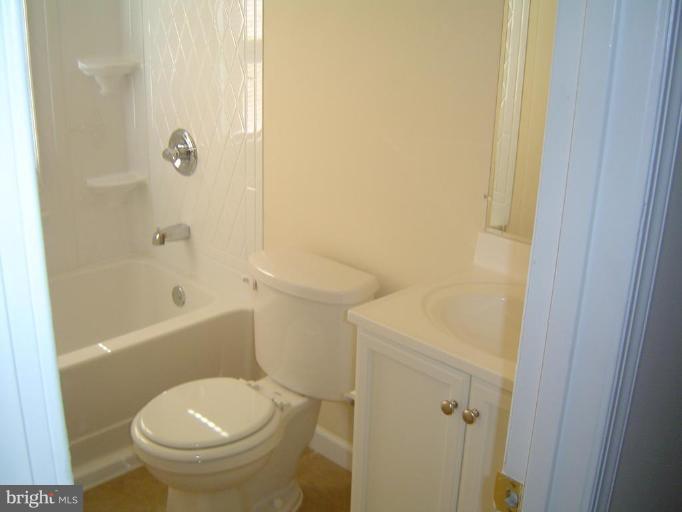 1008 Kingston Road Pikesville, MD 21208 - Photo 13 of 17 Bath #2