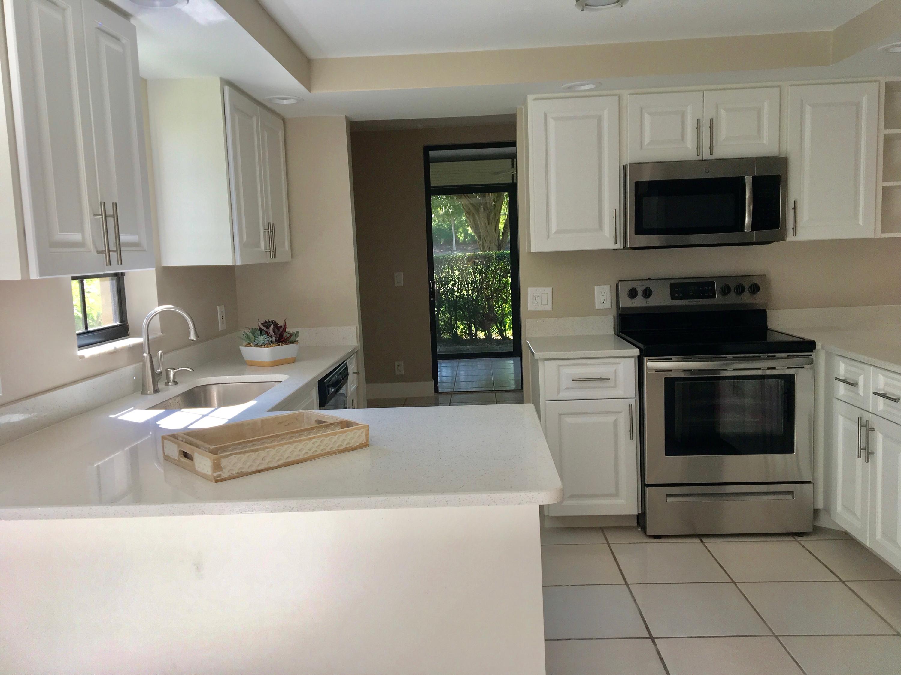 7870 La Mirada Drive Boca Raton, FL 33433 - Photo 8 of 32 Pic 11