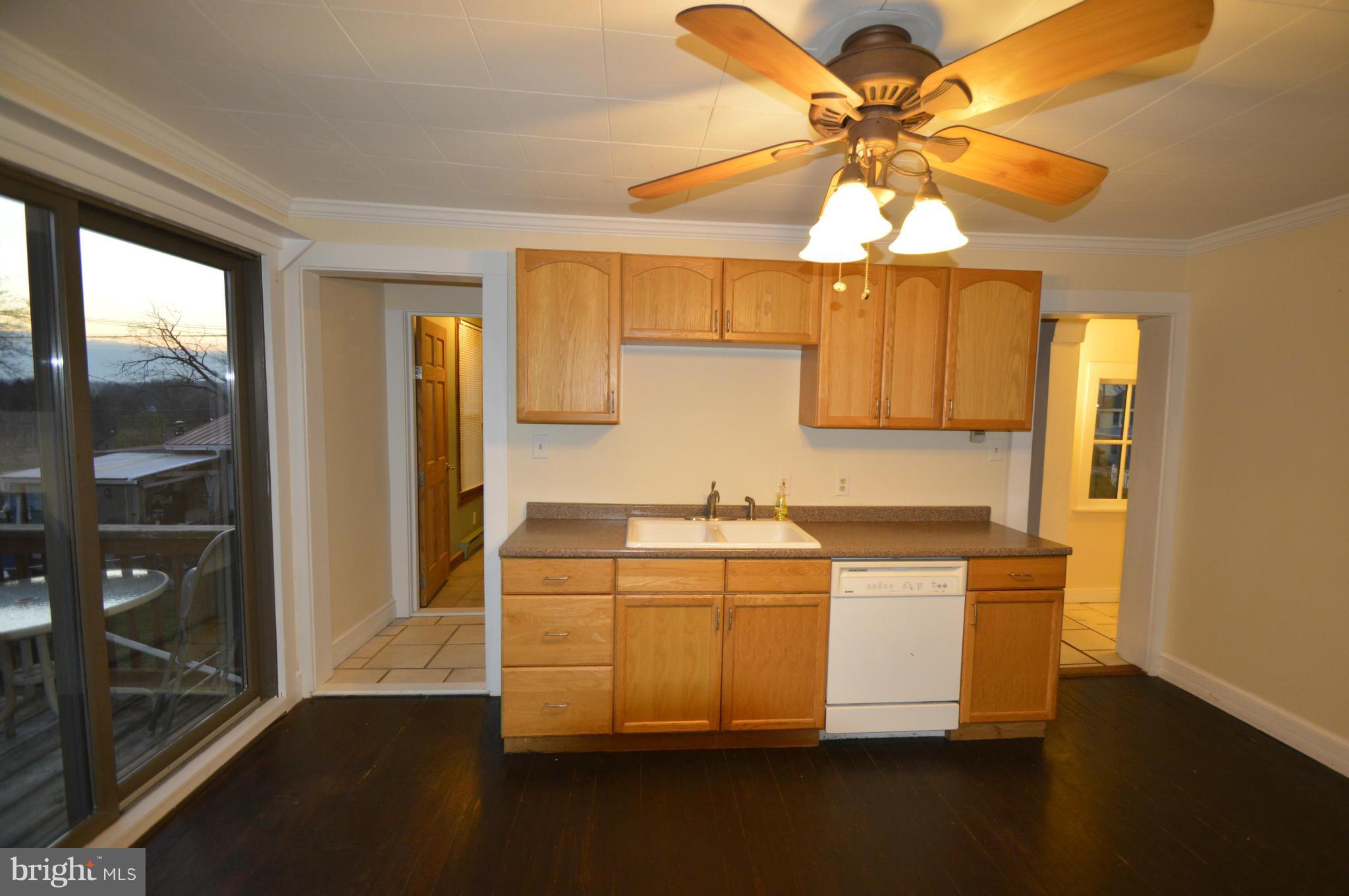 12048 Old Rte 16 Waynesboro, PA 17268 - Photo 15 of 30 Kitchen