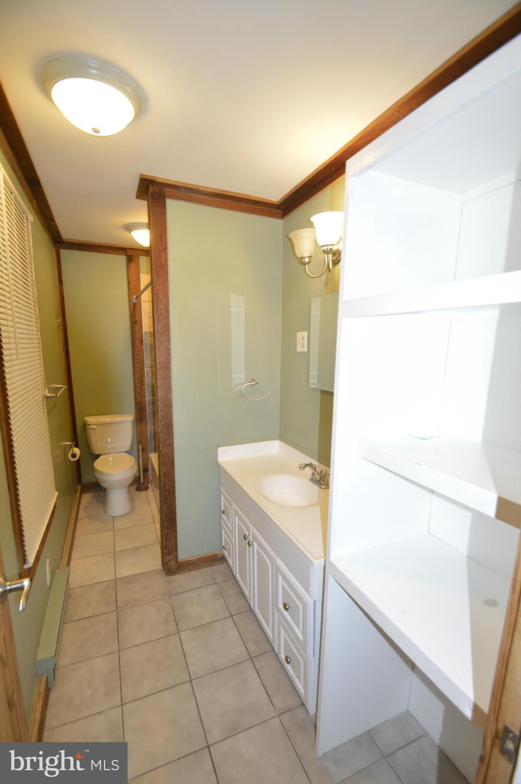 12048 Old Rte 16 Waynesboro, PA 17268 - Photo 17 of 30 Bath
