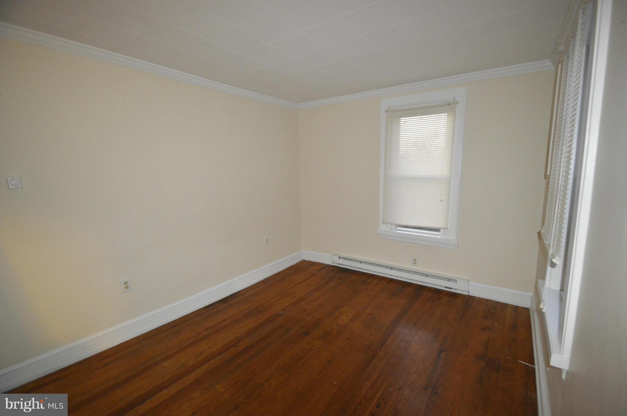 12048 Old Rte 16 Waynesboro, PA 17268 - Photo 10 of 30 Living Room