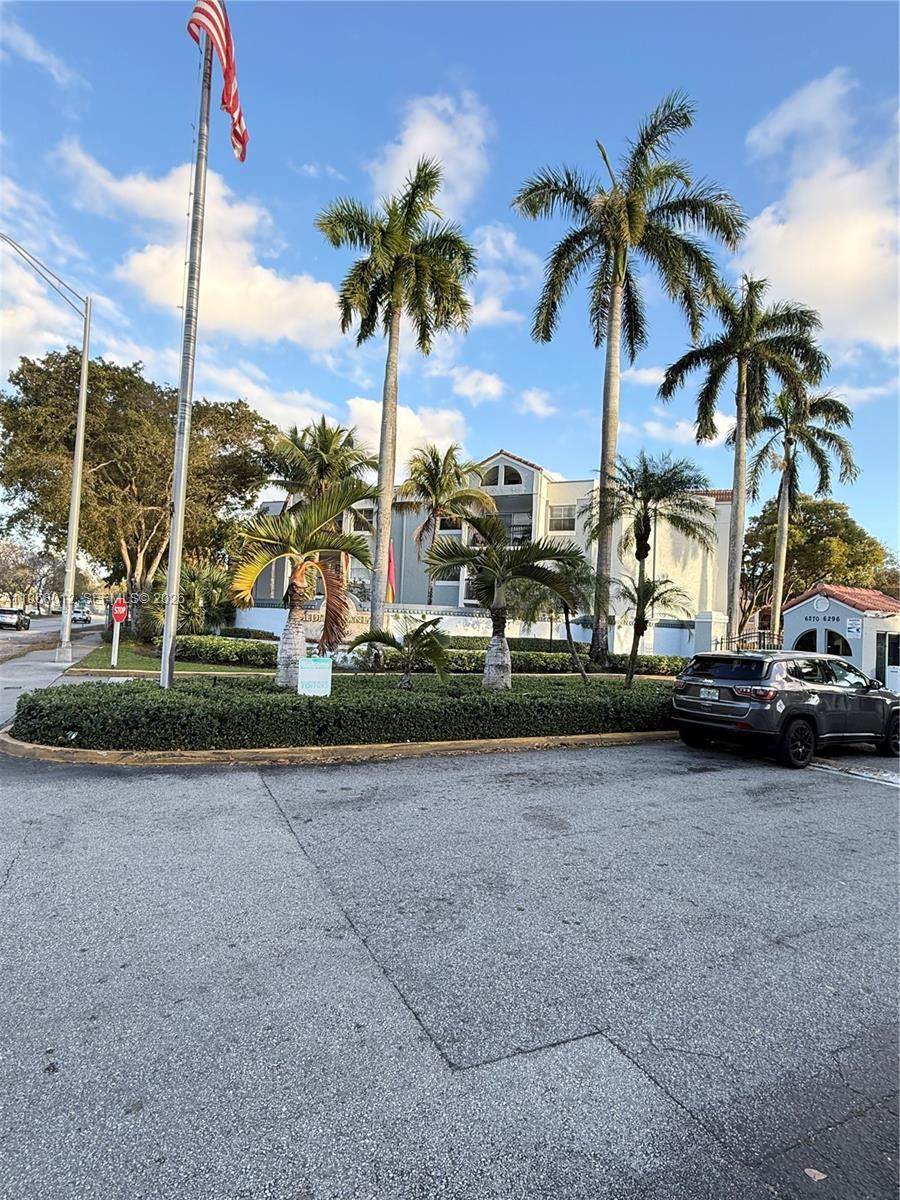 6272 Northwest 186th Street, Unit 301 Hialeah, FL 33015 - Photo 2 of 24