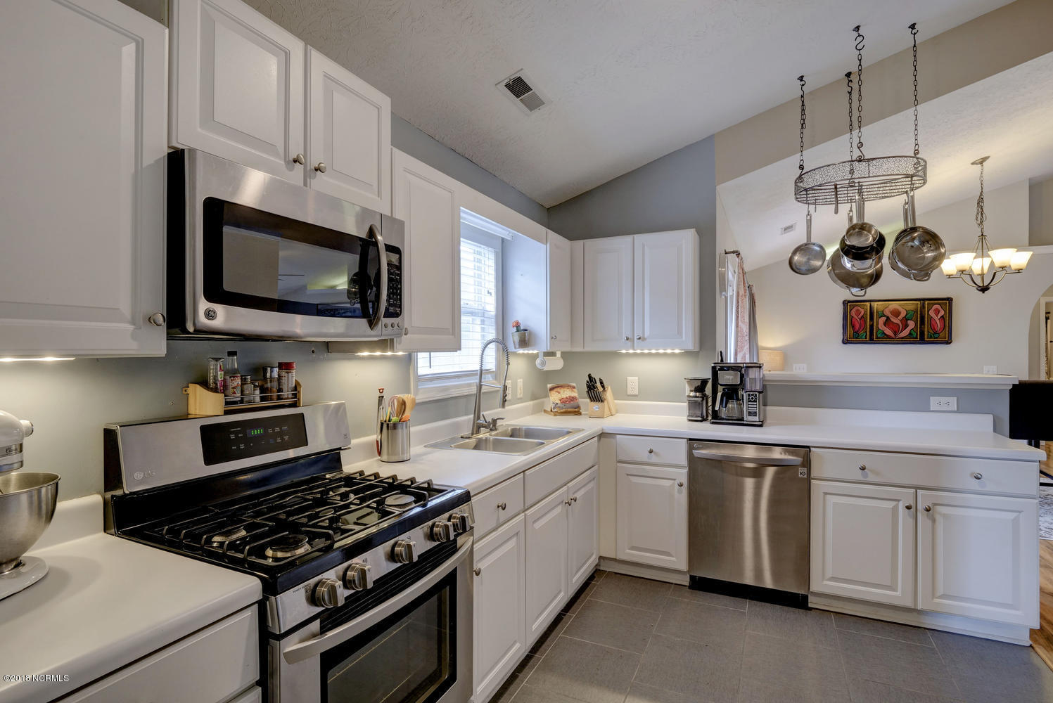 2403 White Road Wilmington, NC 28411 - Photo 12 of 28 2403 White Rd Wilmington NC-large-012-21