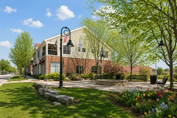 $350,000 | 10937 Front Street, Unit 2B, Mokena, IL 60448
