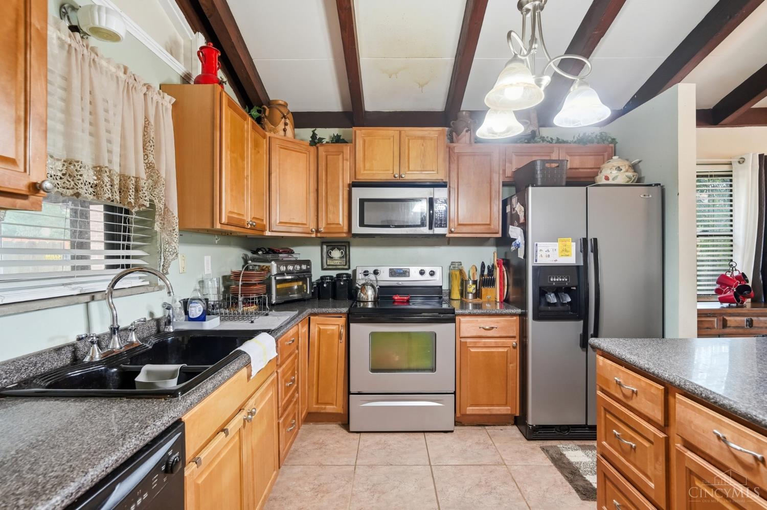 8084 Stillwell Road Cincinnati, OH 45237 - Photo 45 of 53