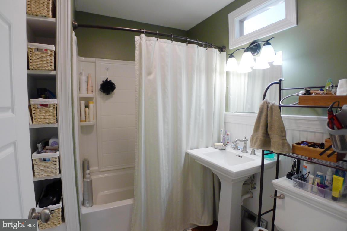 309 Front Street Lititz, PA 17543 - Photo 17 of 22