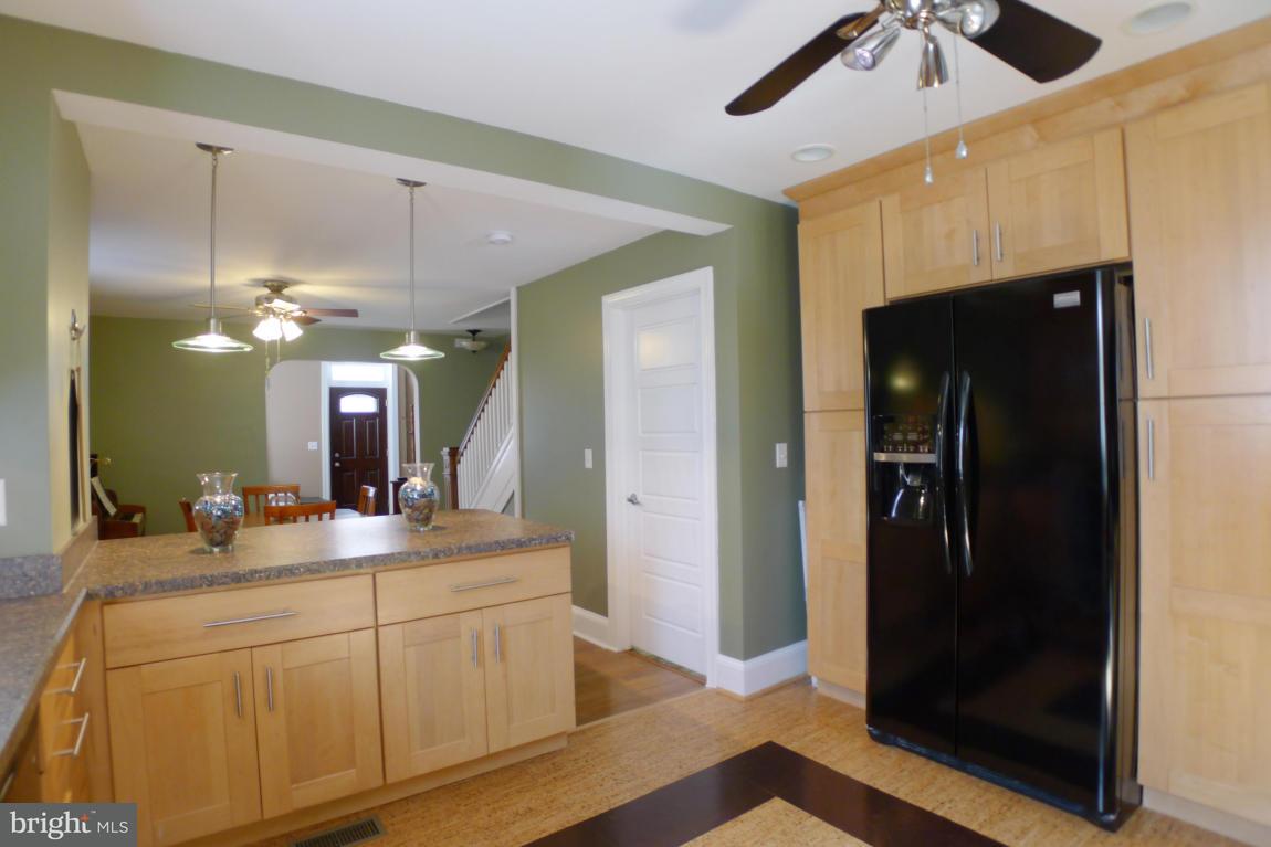 309 Front Street Lititz, PA 17543 - Photo 9 of 22