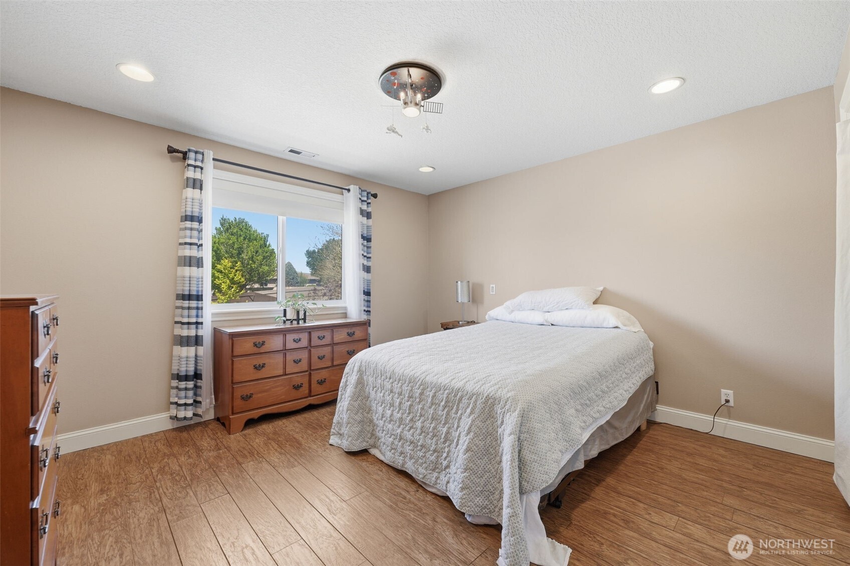 99206 East Ridgeview Drive Kennewick, WA 99338 - Photo 21 of 34