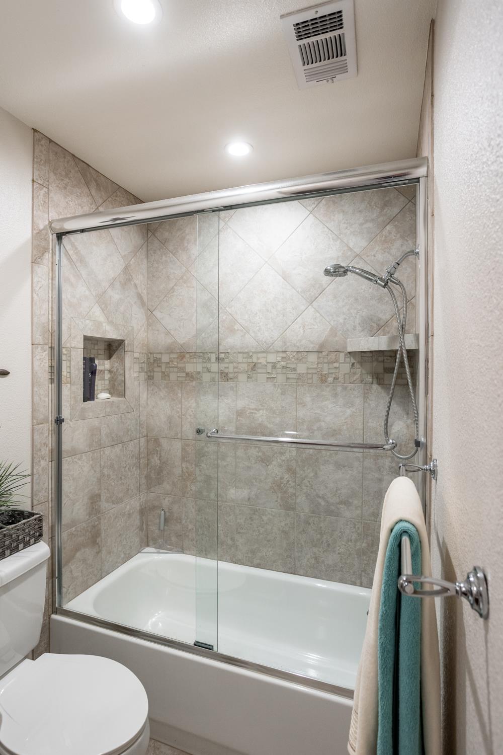 3012 Mammoth Way Modesto, CA 95355 - Photo 18 of 43